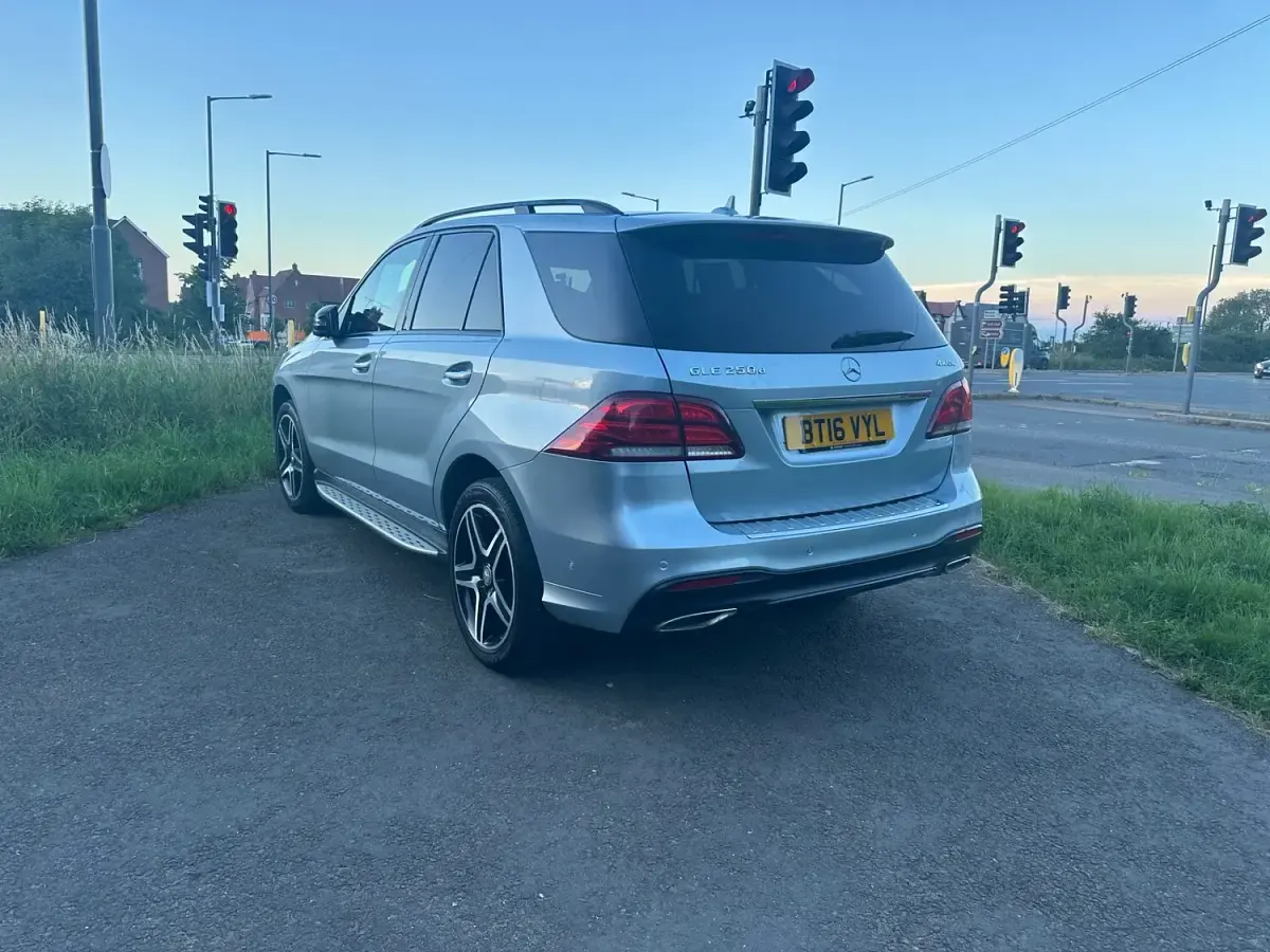Used Mercedes GLE250 AMG line 204 HP (150 kW) 2016 Silver SUV
