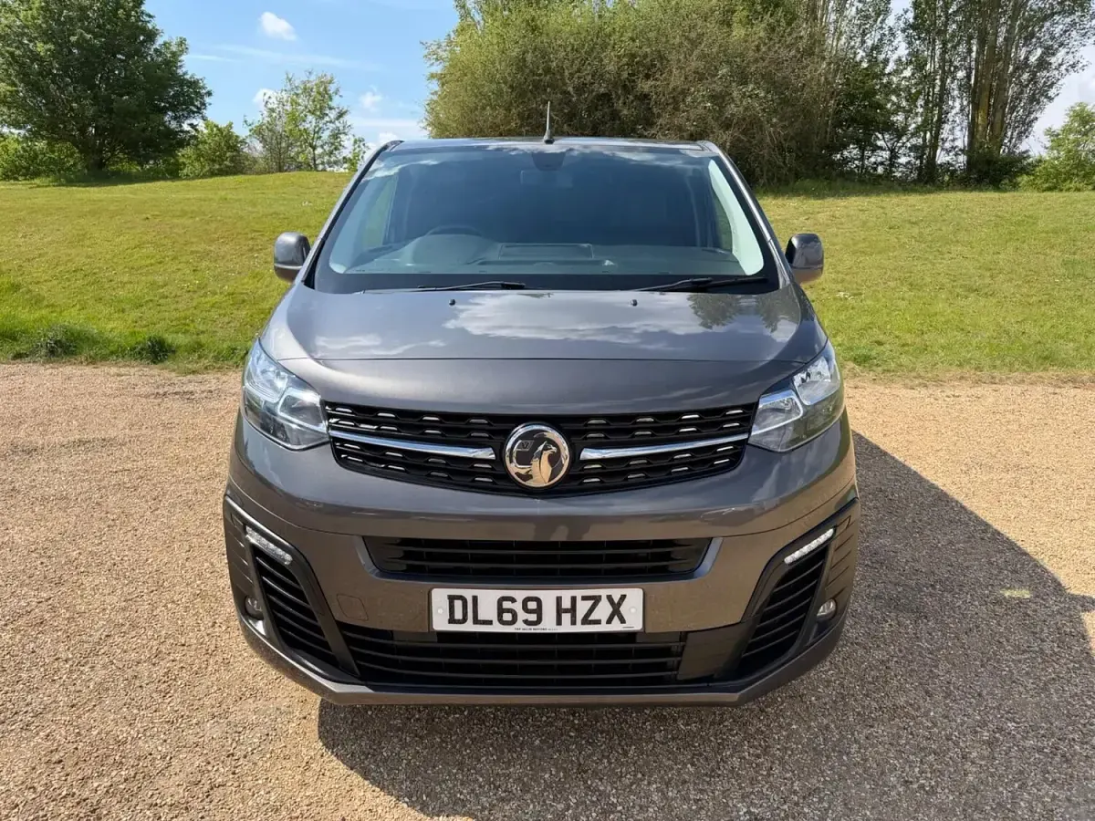 Used Vauxhall Vivaro Sportive 120 HP (88 kW) 2020 Grey MPV