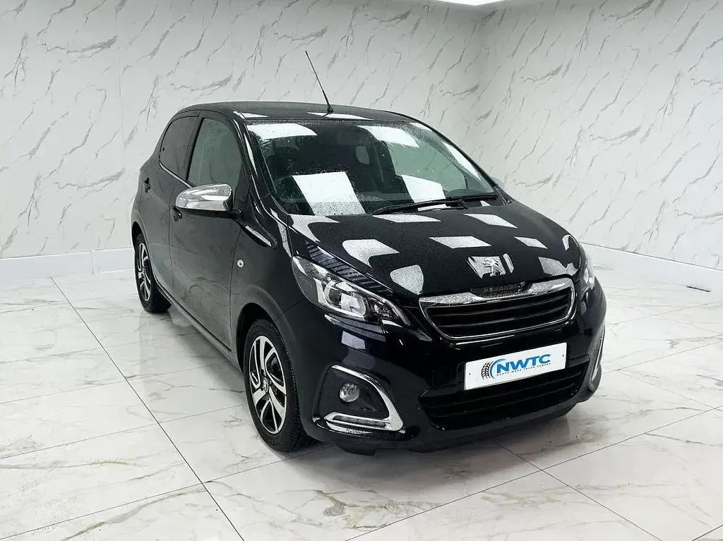 Used Peugeot 108 Collection 72 HP (52 kW) 2020 Black Hatchback