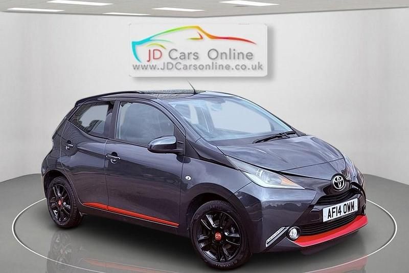 Used Toyota Aygo x-press 68 HP (50 kW) 2014 Hatchback