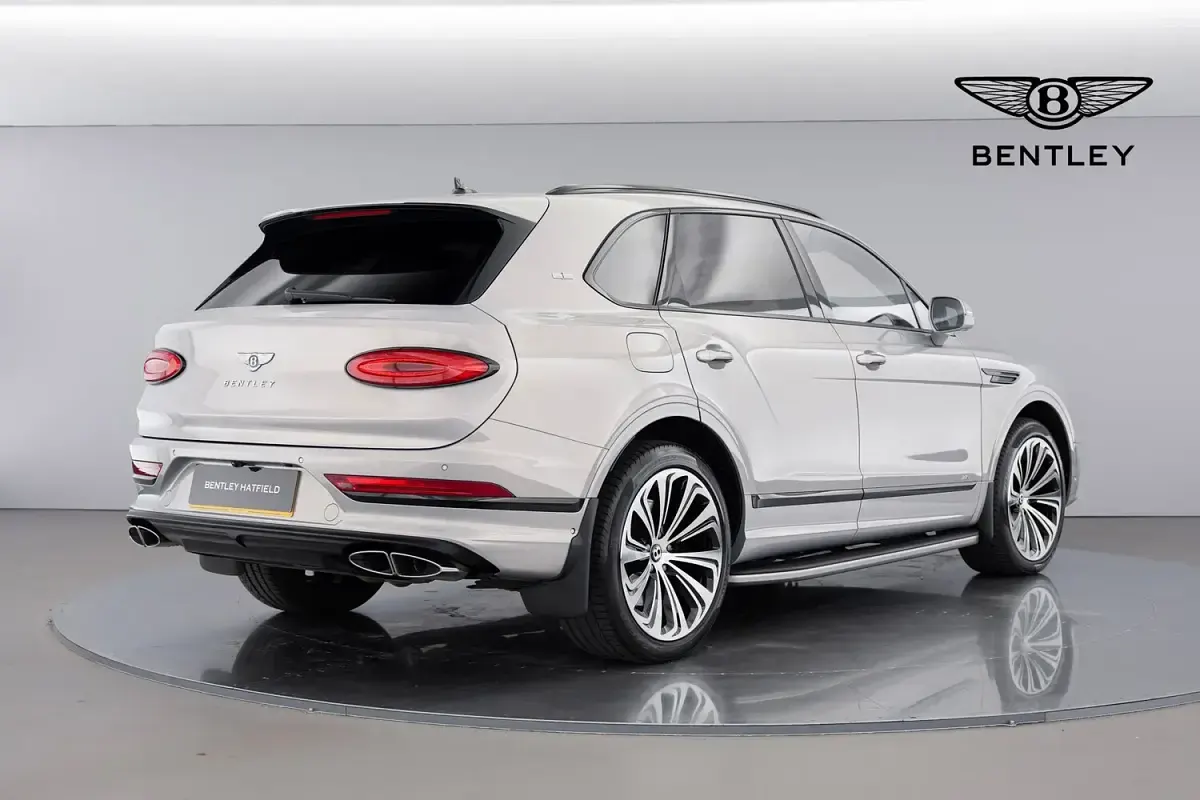 Used Bentley Bentayga 2021 Extreme silver SUV
