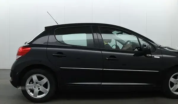 Used Peugeot 207 68 HP (50 kW) 2010 Black Hatchback