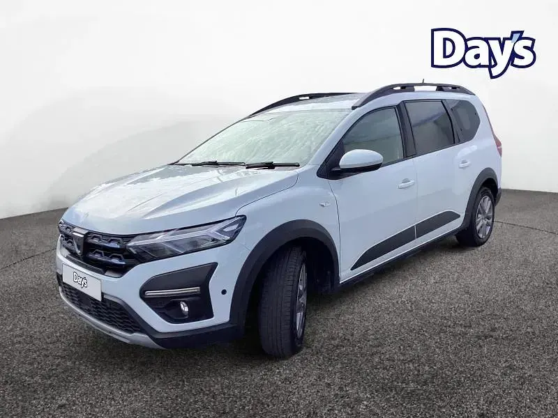 Used Dacia Jogger Comfort 110 HP (80 kW) 2022 White MPV
