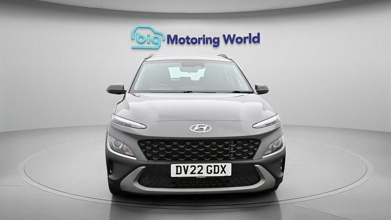 Used Hyundai Kona SE 120 HP (88 kW) 2022 Grey SUV