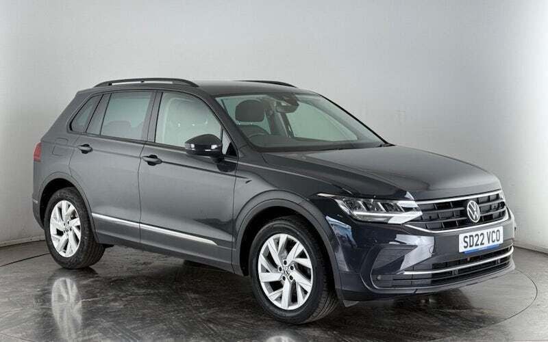 Used 2024 VW Tiguan Life SUV | £18,100 (Super price) - Image 1/3