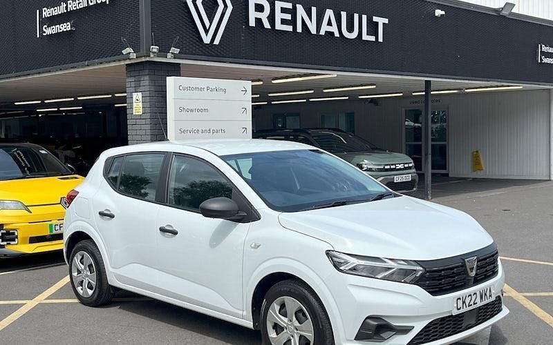 White Used 2022 Dacia Sandero Essentiel Hatchback | £8,192 (Good price) - Image 1/3