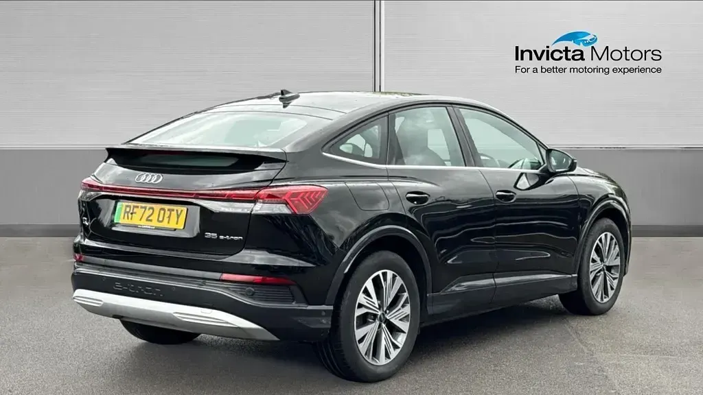 Used Audi Q4 e-tron Comfort 125 kW (170 HP) 2023 Mythos black metallic SUV