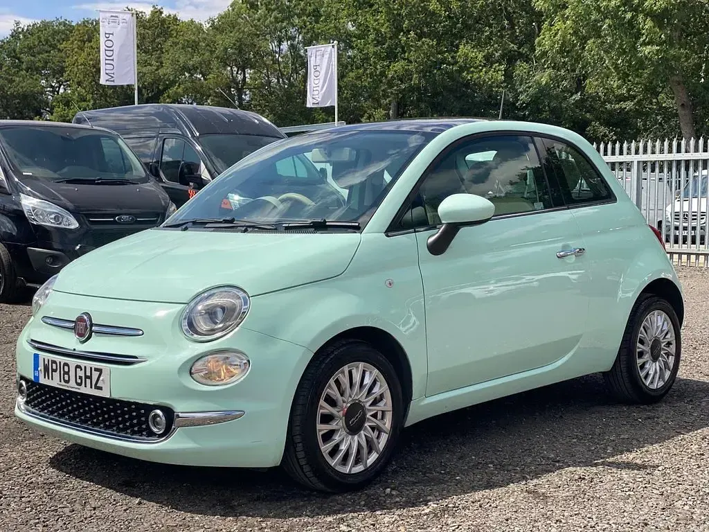 Used Fiat 500 Lounge 69 HP (50 kW) 2018 Green Hatchback