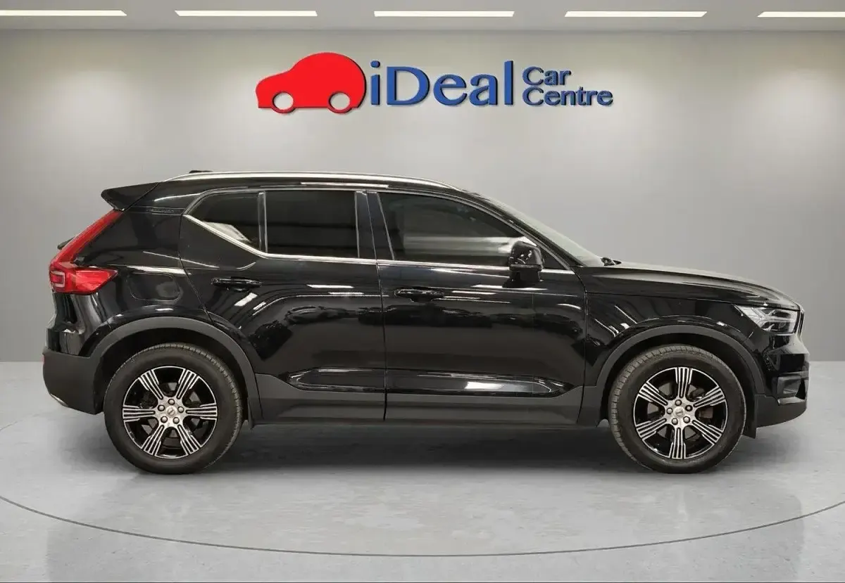 Used Volvo XC40 Inscription 2019 Black SUV
