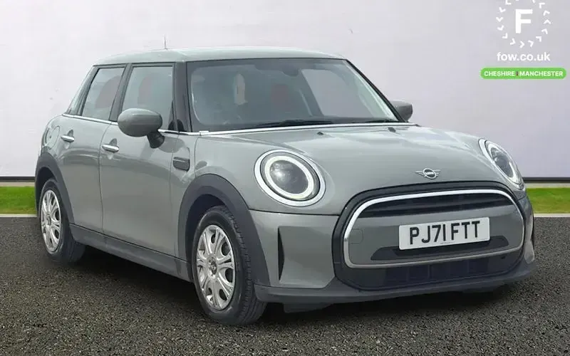 Used Mini ONE Classic 102 HP (75 kW) 2022 Hatchback