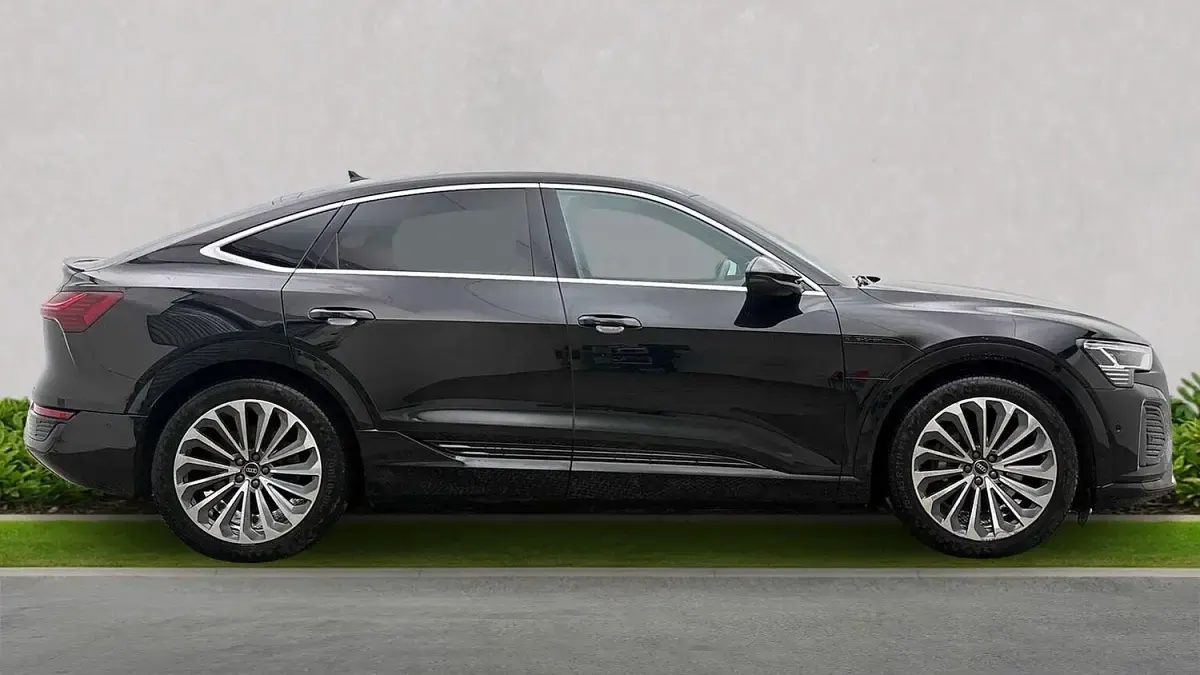 Used Audi Q8 e-tron S-Line 300 kW (408 HP) 2023 Black SUV