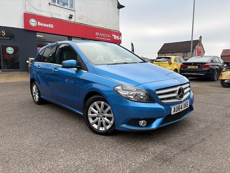 Used Mercedes B180 SE 2014 Blue MPV