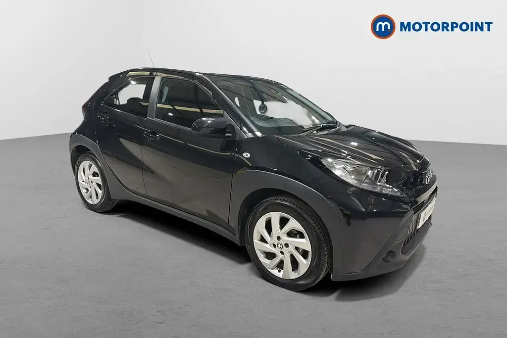 Used Toyota Aygo X PURE 72 HP (52 kW) 2024 SUV