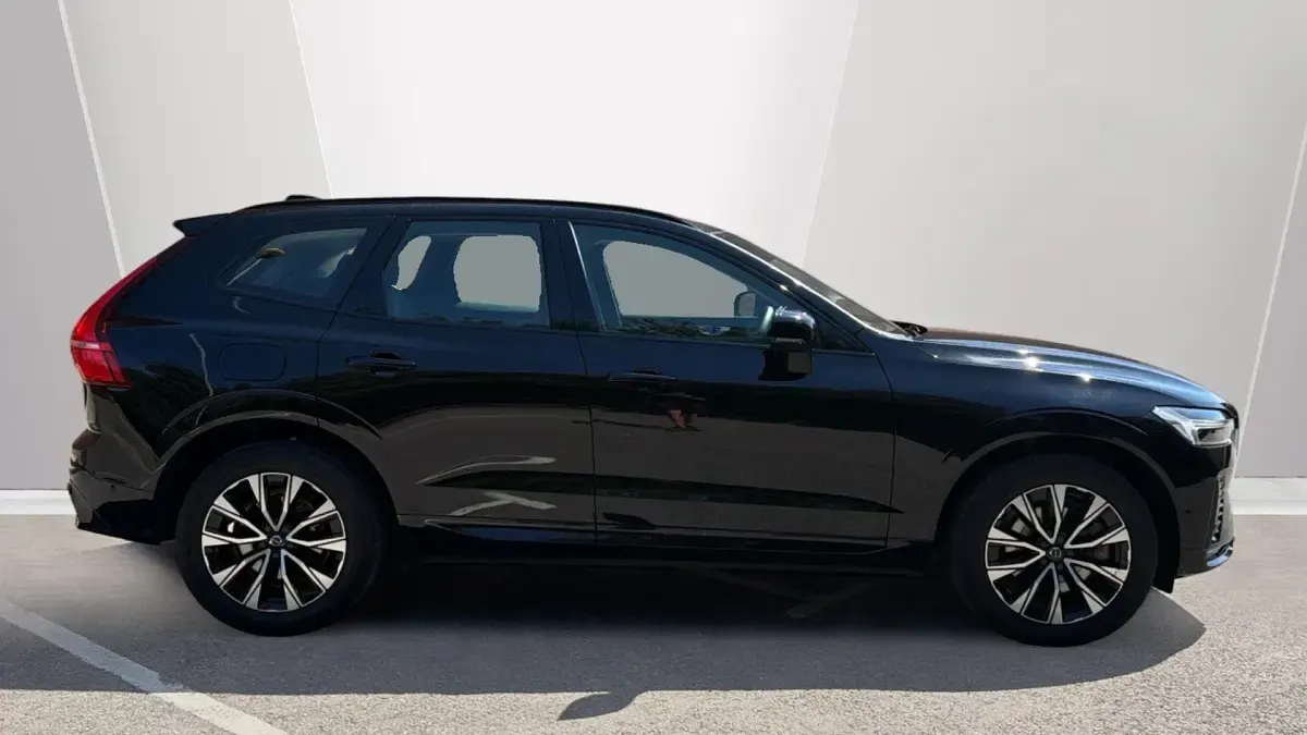 Used Volvo XC60 Plus 197 HP (144 kW) 2023 Black SUV
