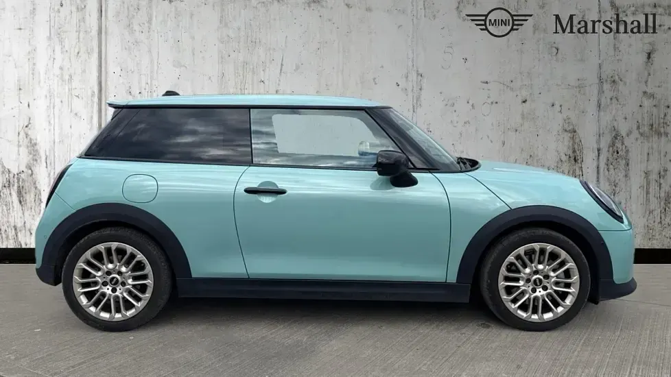 Used Mini Cooper S Hatch 201 HP (147 kW) 2025 Green Hatchback