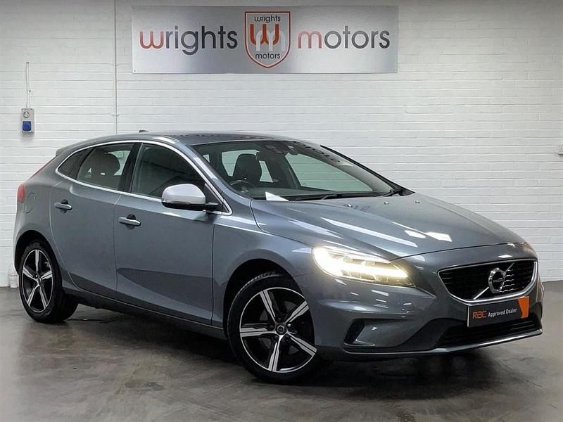 Grey Used 2018 Volvo V40 R-Design Estate | £10,695 (Fair price) - Image 1/3