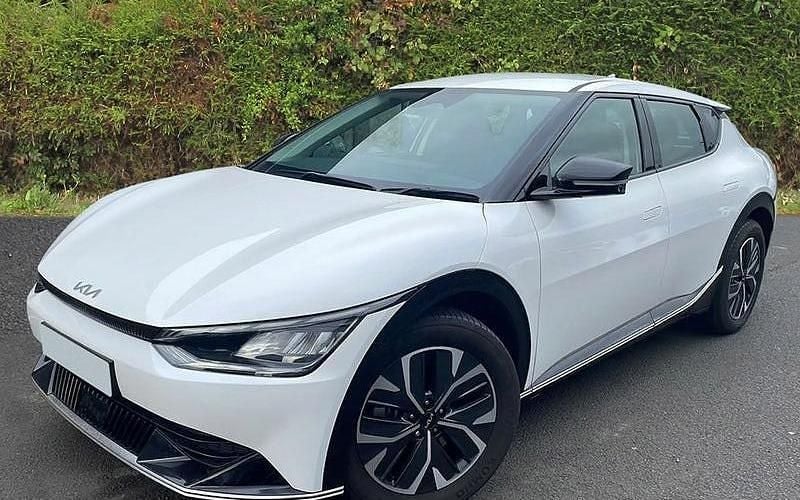 Used 2023 Kia EV6 Air SUV | £23,495 (Good price) - Image 1/1