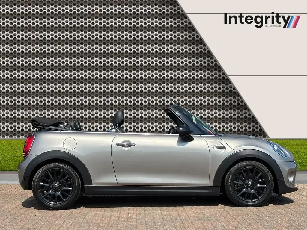 Used Mini Cooper Cabriolet 136 HP (100 kW) 2018 Silver Cabriolet