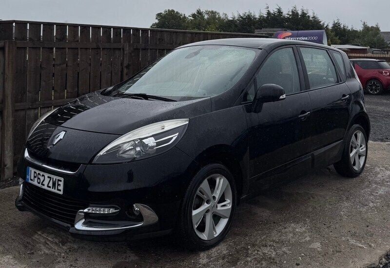 Black Used 2013 Renault Scénic III Dynamique MPV | £2,195 (Good price) - Image 1/4
