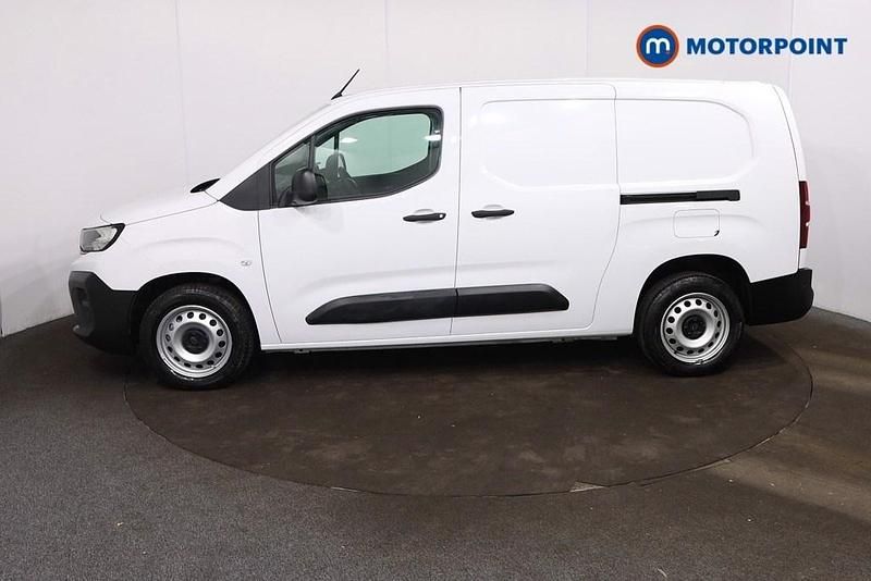 Used Peugeot Partner 2025 White MPV