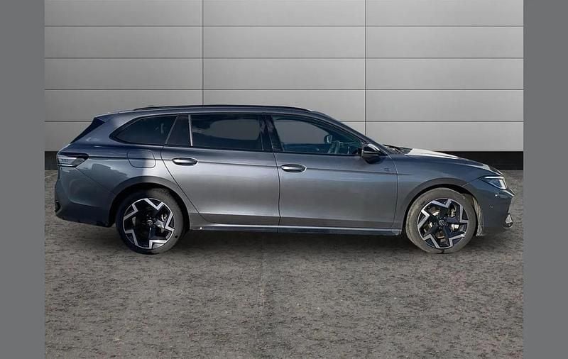Used VW Passat R-line 272 HP (200 kW) 2025 Grey Estate