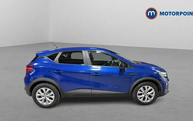 Second-hand Renault Captur Iconic 91 CP (66 kW) 2022 SUV
