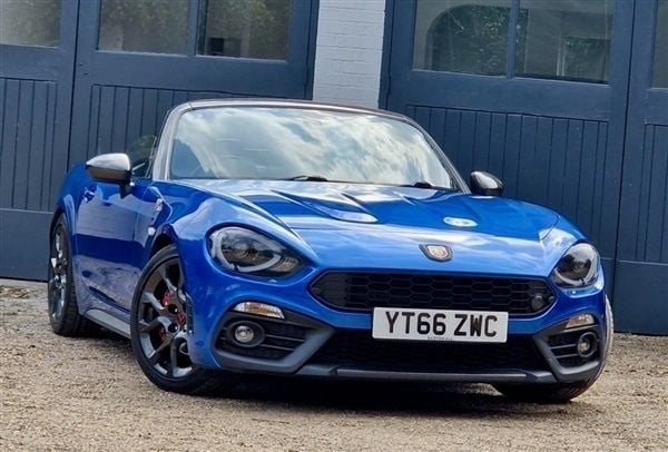 Isola d’elba blue Used 2016 Fiat 124 Cabriolet | £14,450 (Fair price) - Image 1/1