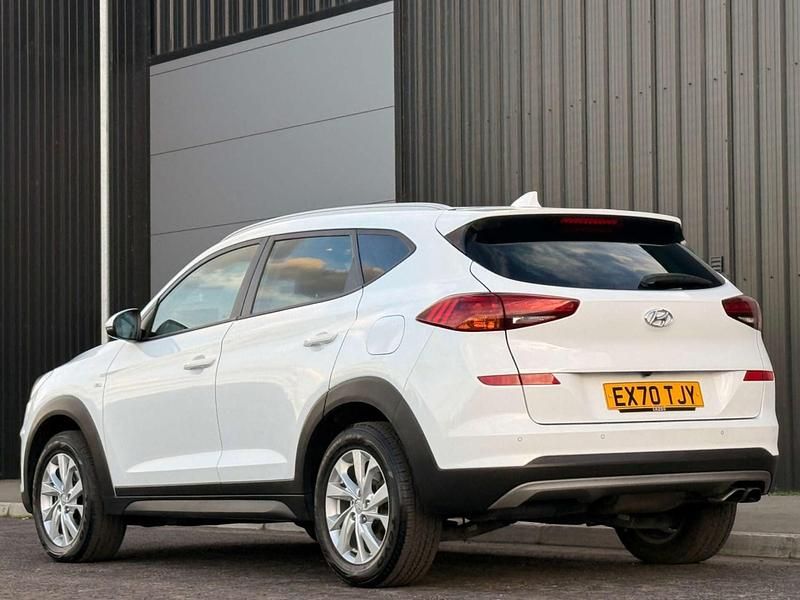 Used Hyundai Tucson SE 2020 White SUV