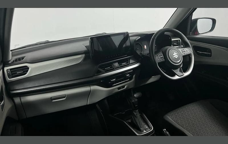 Used Suzuki Swift 82 HP (60 kW) 2024 Red Hatchback