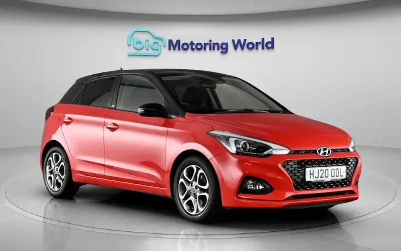 Used Hyundai i20 101 HP (74 kW) 2020 Red Hatchback
