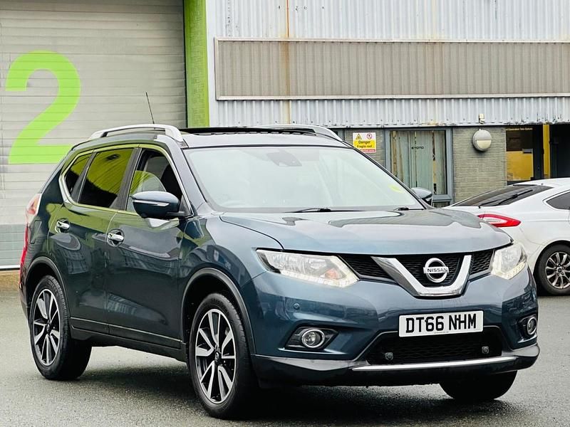 Used Nissan X-Trail N-Vision 130 HP (95 kW) 2017 Blue SUV