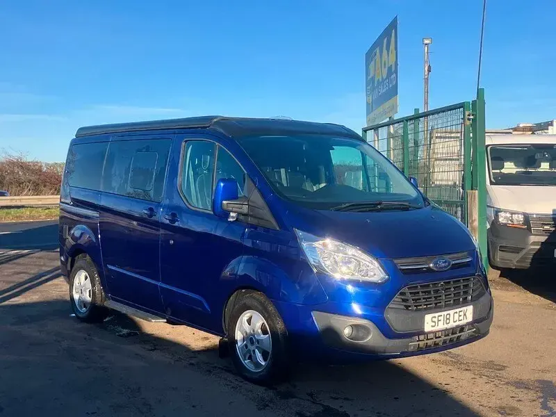 Used Ford Tourneo 130 HP (95 kW) 2018 Blue MPV