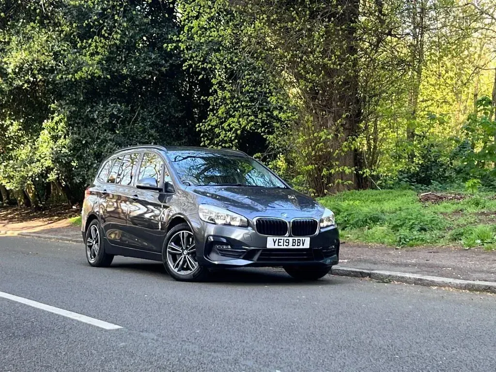 Used BMW 220 Sport Line 190 HP (139 kW) 2019 Grey Estate