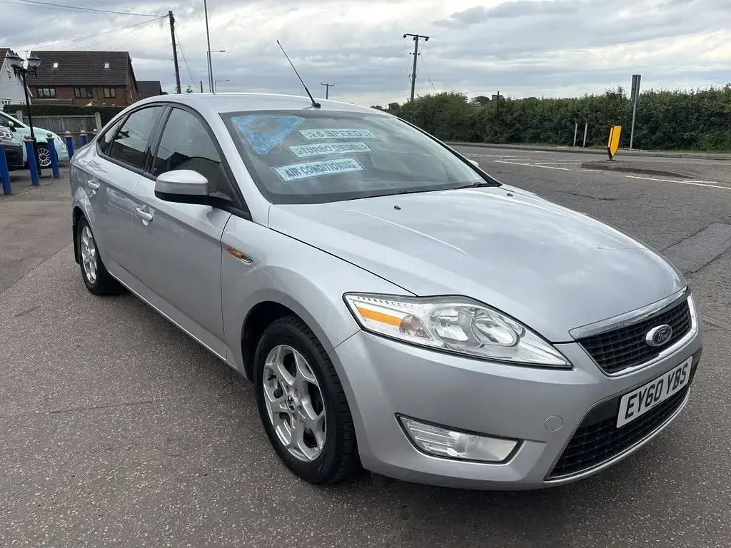 Used Ford Mondeo Zetec 2010 Silver Hatchback