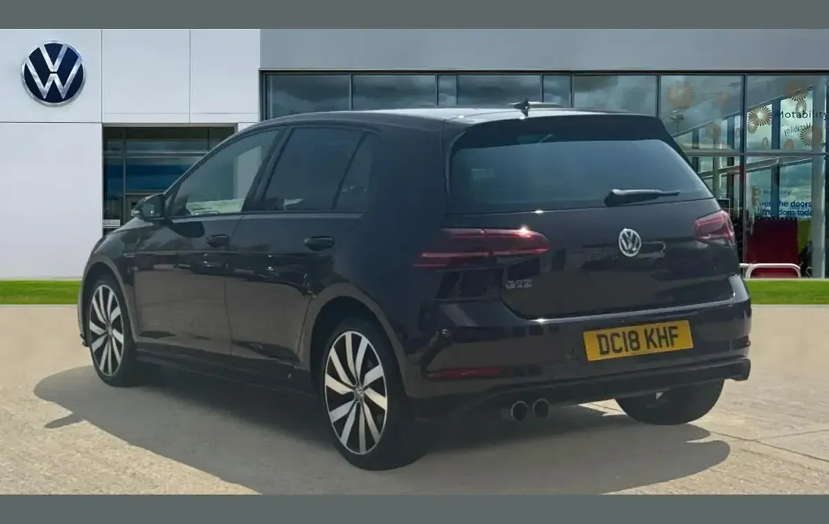 Used VW Golf VII Advance 204 HP (150 kW) 2018 Black Hatchback