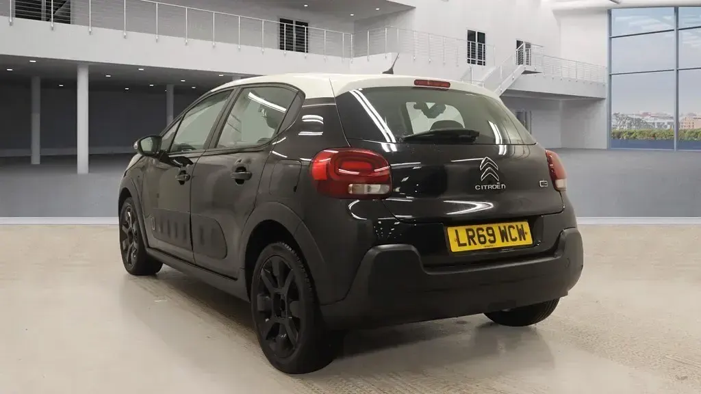 Usado Citroën C3 Origins 83 HP (61 kW) 2019 Preto Citadino