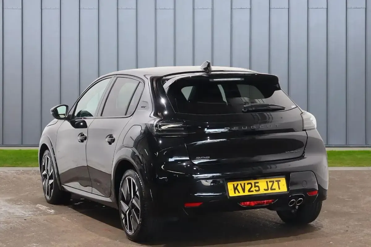 Used Peugeot 208 GT 134 HP (98 kW) 2025 Black Hatchback