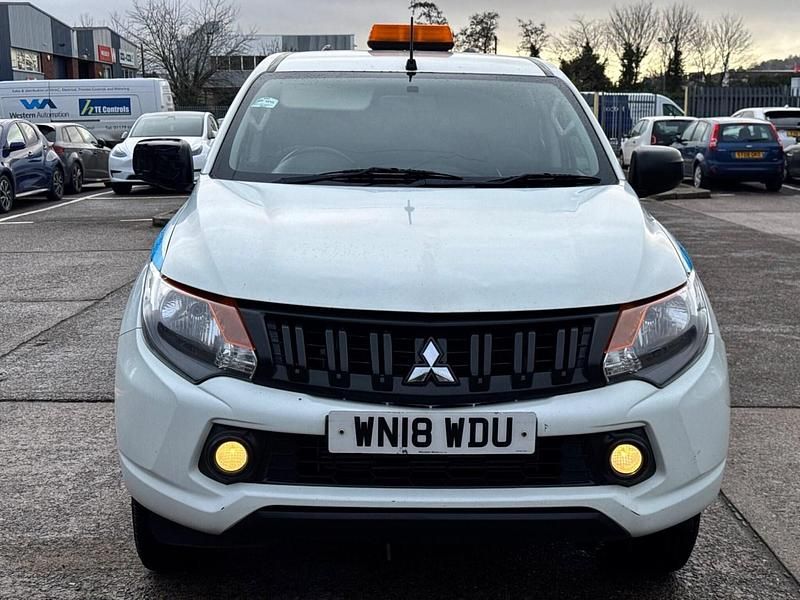 Used Mitsubishi L200 2018 White Pickup