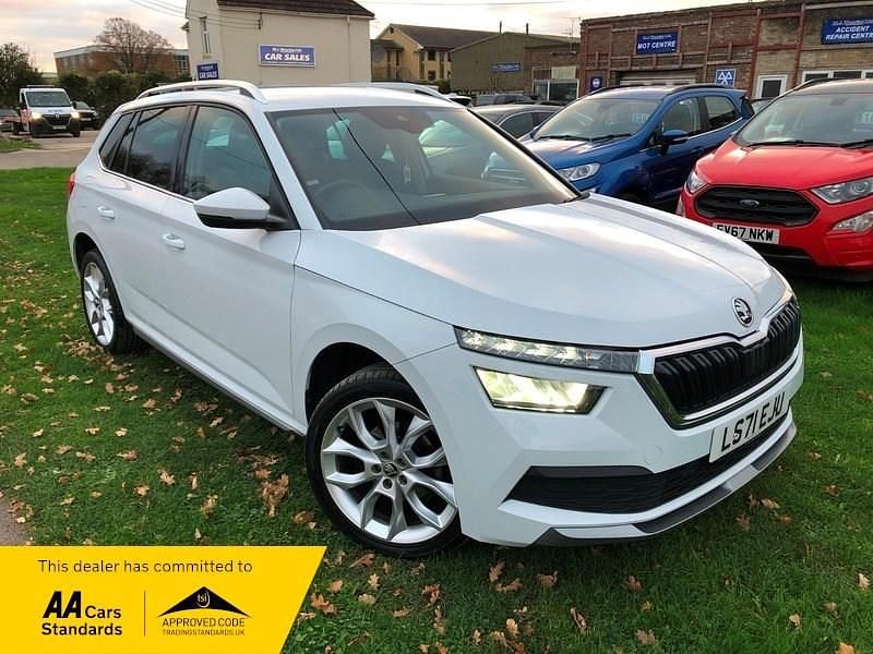 White Used 2021 Skoda Kamiq SE L SUV | £13,695 (Fair price) - Image 1/4