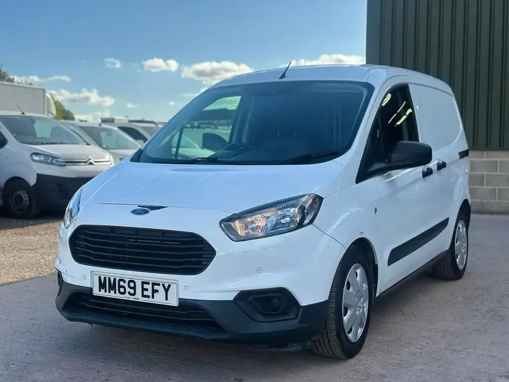 Used Ford Transit Courier 100 HP (73 kW) 2020 White Van