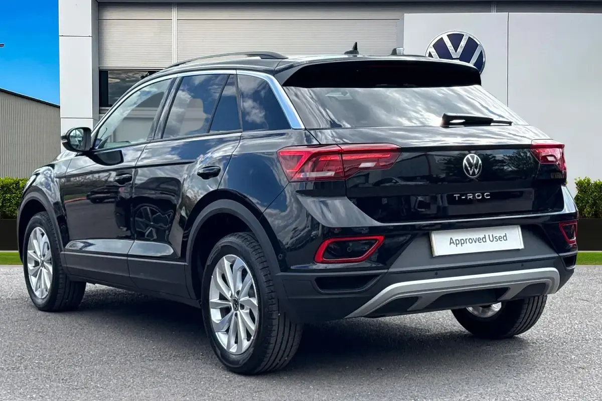 Used VW T-Roc Match 150 HP (110 kW) 2025 Black SUV