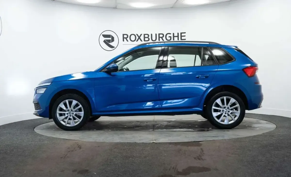 Usado Skoda Kamiq SE 116 HP (85 kW) 2020 Azul SUV