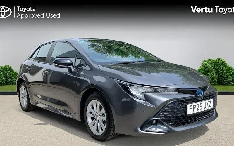 Used Toyota Corolla 140 HP (102 kW) 2025 Hatchback
