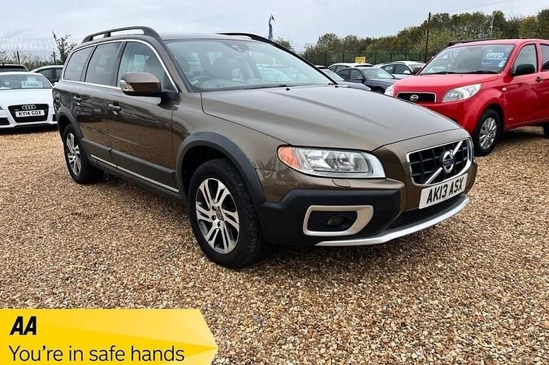 Bronze Used 2013 Volvo XC70 SE SUV | £10,495 (Fair price) - Image 1/1