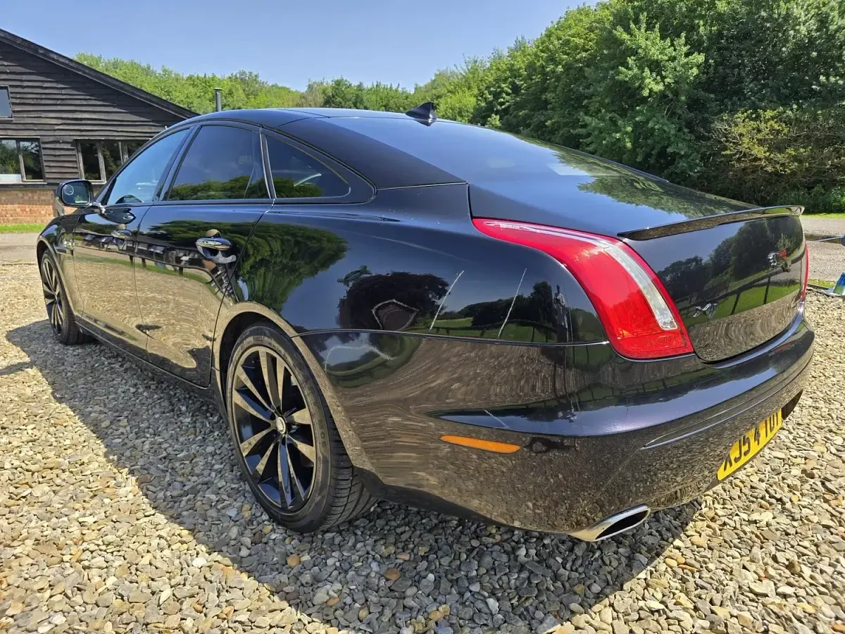 Used Jaguar XJ Portfolio 275 HP (202 kW) 2013 Black Sedan