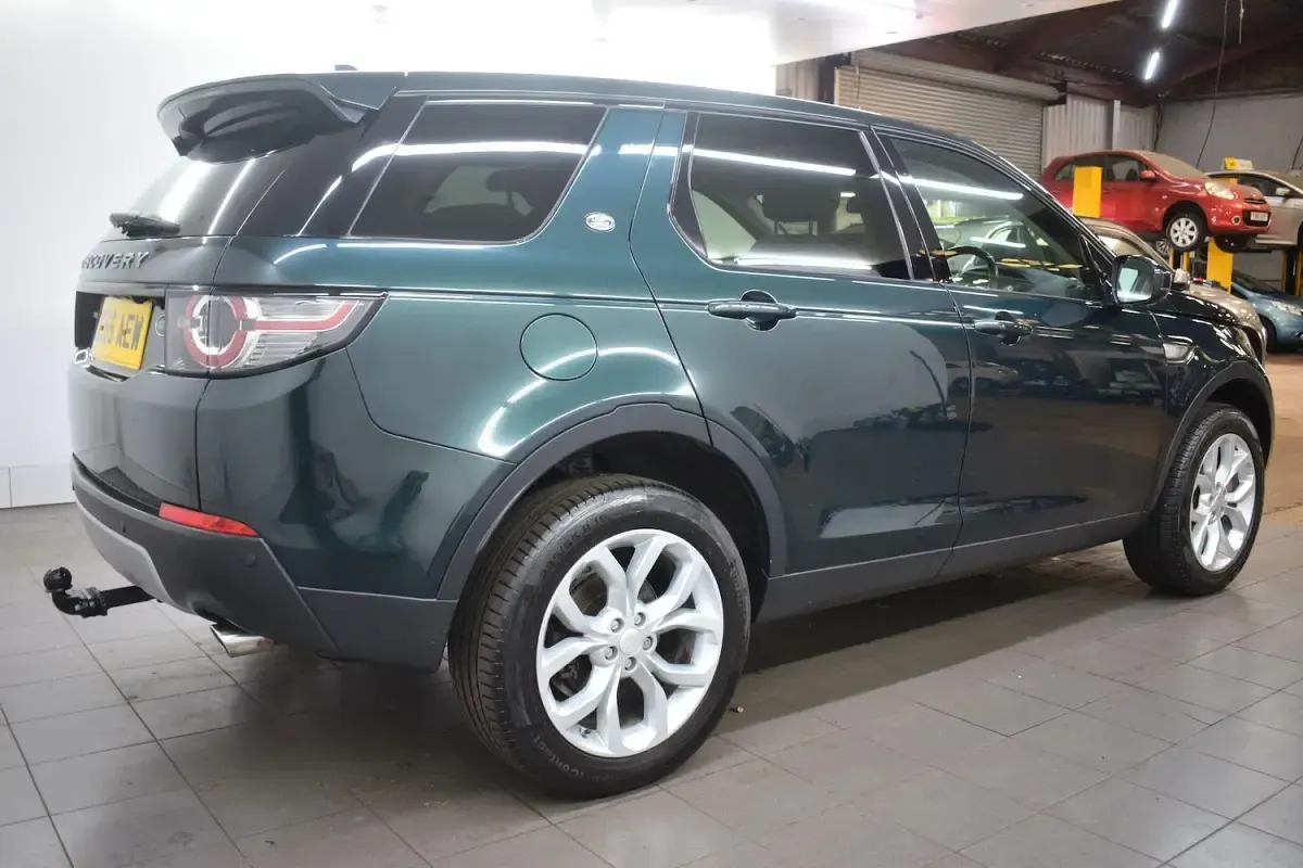 Used Land Rover Discovery Sport HSE 2015 Green SUV