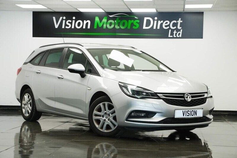 Silver Used 2019 Vauxhall Astra Design Edition Estate | £3,975 (Good price) - Image 1/4