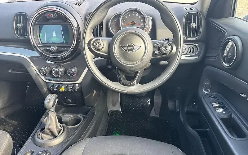 Used Mini Cooper S Countryman 224 HP (164 kW) 2019 Silver SUV