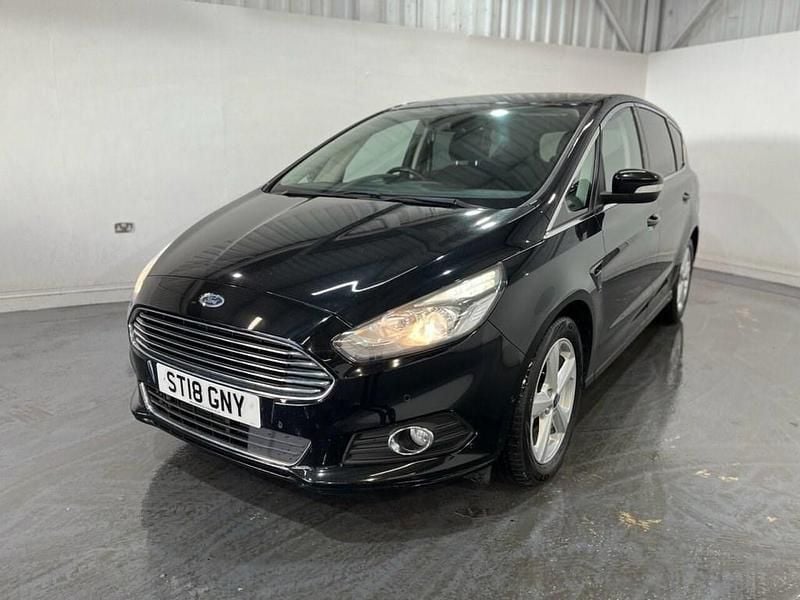 Used Ford S-MAX Titanium 180 HP (132 kW) 2018 Black MPV