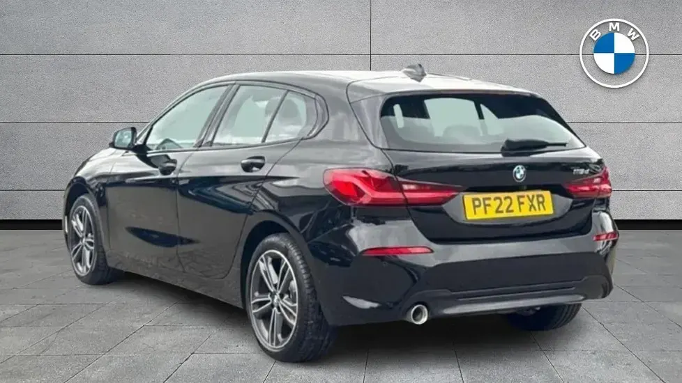 Used BMW 116 Sport Line 116 HP (85 kW) 2022 Black Hatchback